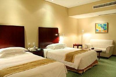 фото отеля Regal Plaza Hotel