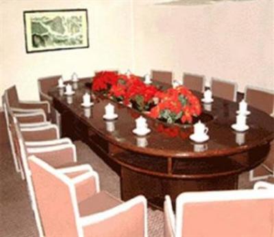 фото отеля Guang Dong Hotel Guangzhou