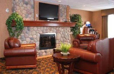 фото отеля Days Inn and Suites Strathmore