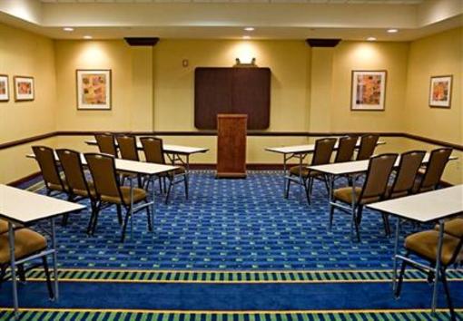 фото отеля SpringHill Suites Peoria
