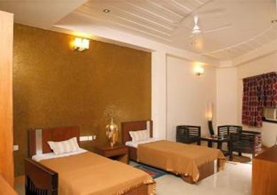 фото отеля Hotel Delhi 37