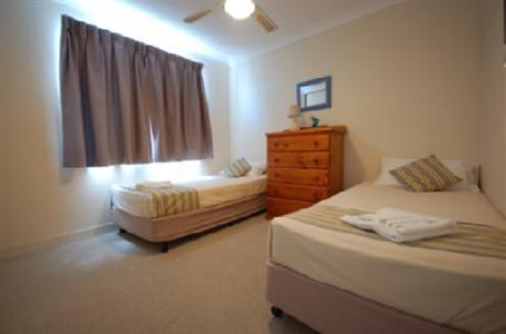 фото отеля Burleigh Point Apartments Gold Coast