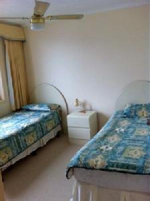 фото отеля Burleigh Point Apartments Gold Coast