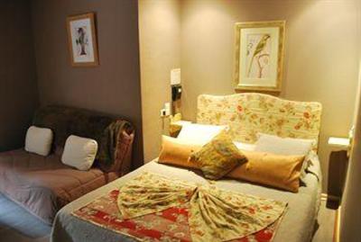фото отеля Auberge Le Luberon Hotel Apt