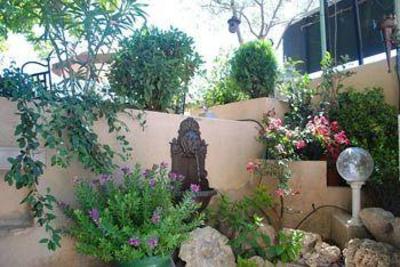 фото отеля Auberge Le Luberon Hotel Apt