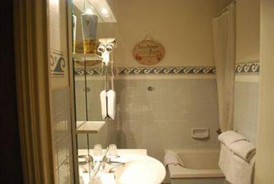 фото отеля Auberge Le Luberon Hotel Apt