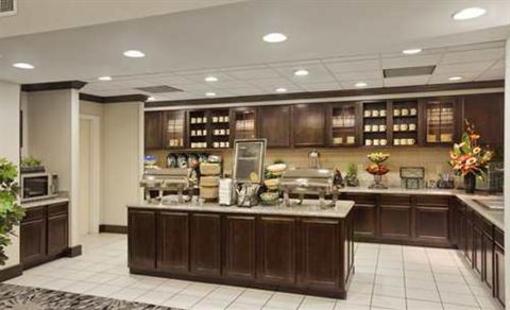 фото отеля Homewood Suites by Hilton Cedar Rapids North