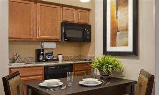 фото отеля Homewood Suites by Hilton Cedar Rapids North