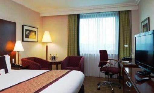 фото отеля Crowne Plaza Hotel Heathrow London