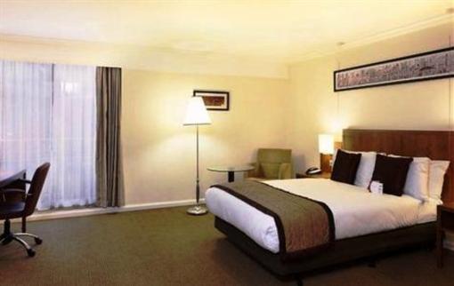 фото отеля Crowne Plaza Hotel Heathrow London