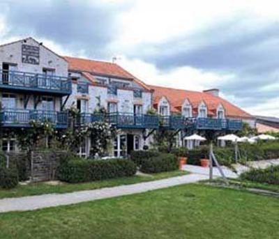 фото отеля Auberge La Fontaine Aux Bretons Pornic