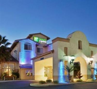 фото отеля Holiday Inn Express Hotel & Suites Manteca