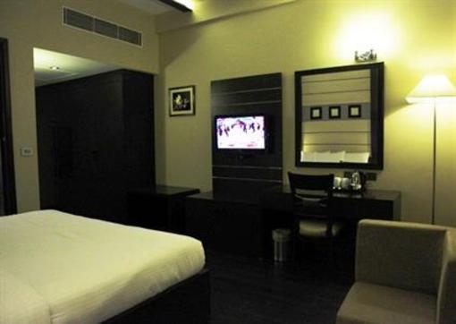 фото отеля Bulbul Hotel and Banquets
