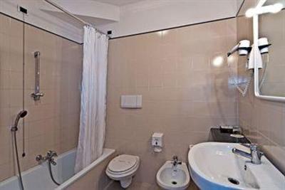 фото отеля Hotel Carignano