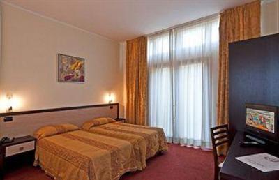 фото отеля Hotel Carignano
