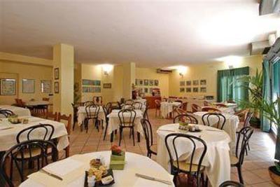 фото отеля Hotel Carignano