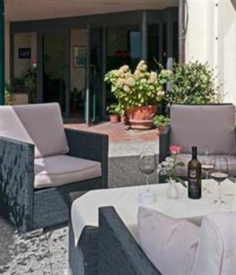 фото отеля Hotel Carignano