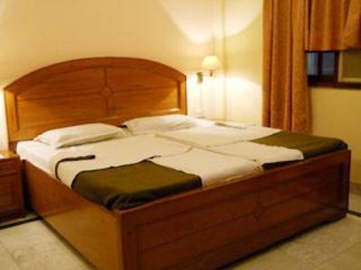 фото отеля Hotel Mahalaxmi Plaza - Faridabad