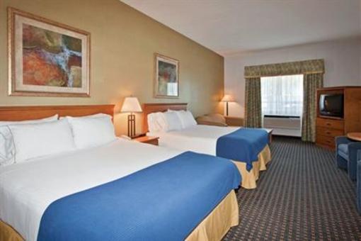 фото отеля Holiday Inn Express Lethbridge