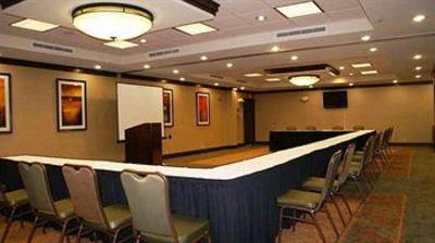 фото отеля Hilton Garden Inn Granbury