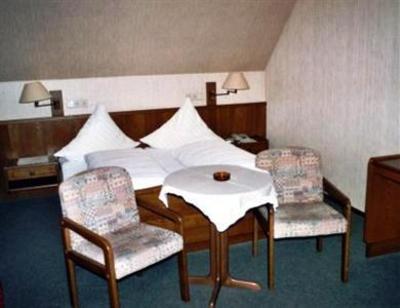 фото отеля Gasthaus Pension Zur Linde