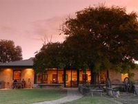 Lake Bywater Cottage Walker Flat