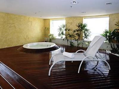 фото отеля Mercure Apartments Manaus