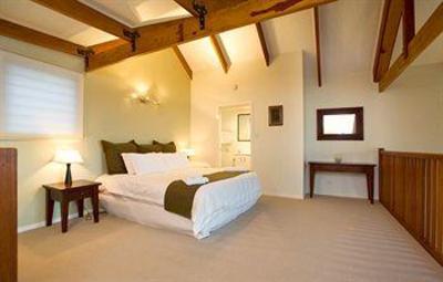 фото отеля Sketches Mountain Resort Ravensbourne