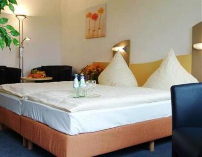 фото отеля Tagungshotel Muehltal