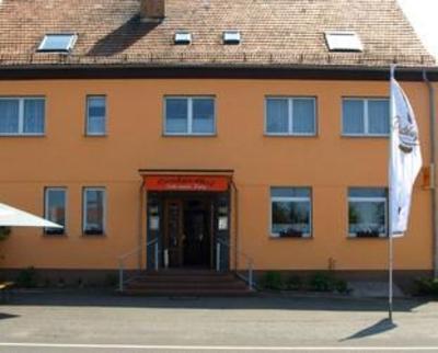 фото отеля Landgasthof & Pension Zum Neuen Krug Leibchel