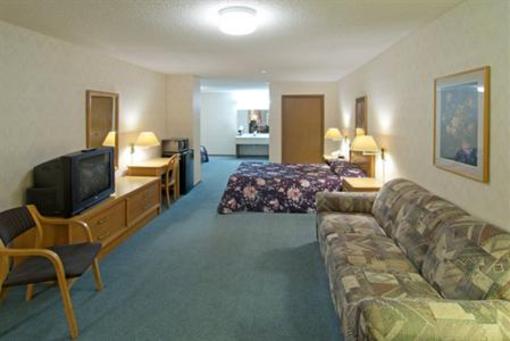 фото отеля Valu Stay Inn & Suites River Falls