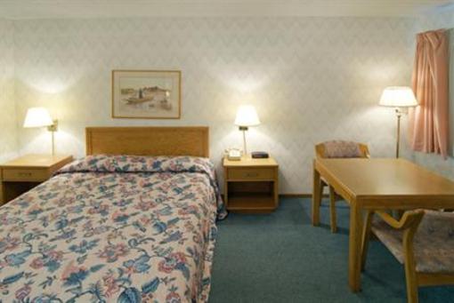 фото отеля Valu Stay Inn & Suites River Falls