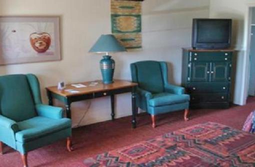 фото отеля Pow Wow Inn