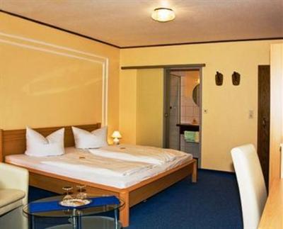 фото отеля Zur Alten Post Hotel Garni