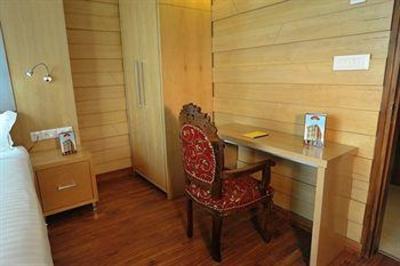 фото отеля Emarald Hotel