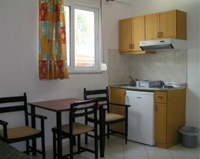 фото отеля Mary Beach Apartments Sfakia