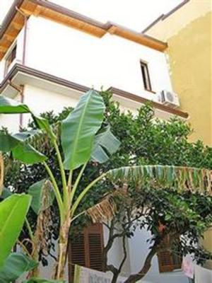 фото отеля Mare Blu Bed & Breakfast Gioiosa Marea