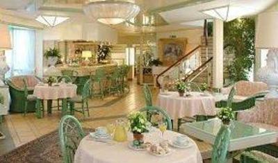 фото отеля Hotel Club Il Baricentro Casamassima