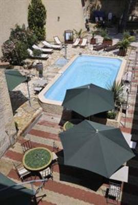 фото отеля Hotel La Bastide Entraigues-sur-la-Sorgue