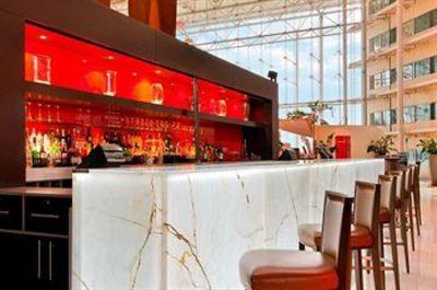 фото отеля Hilton London Heathrow Airport