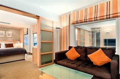 фото отеля Hilton London Heathrow Airport