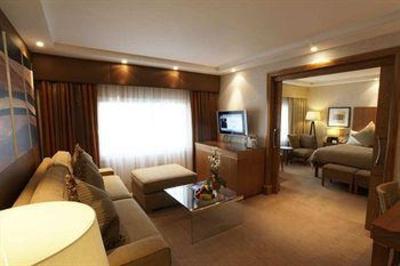 фото отеля Hilton London Heathrow Airport