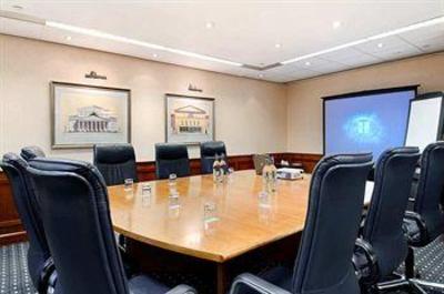 фото отеля Hilton London Heathrow Airport