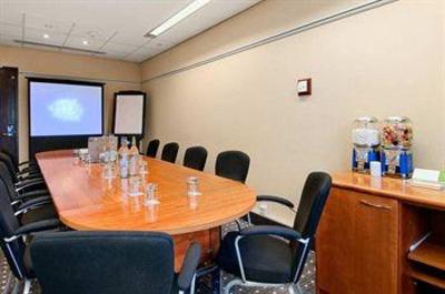 фото отеля Hilton London Heathrow Airport