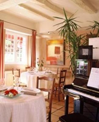фото отеля Hostellerie Belle Rive