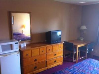 фото отеля Travel Inn Moreno Valley
