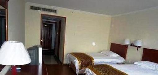 фото отеля Ruiting Hotel Qingdao Taidong