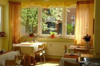 фото отеля Hotel Zur Herberge Celle