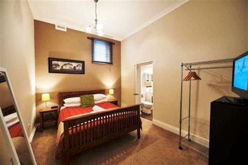 фото отеля Burnie City Apartments