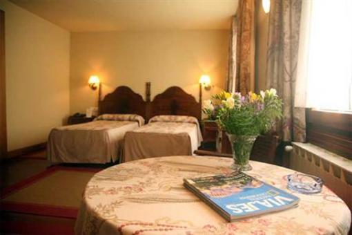 фото отеля Hotel Roca Mollarri